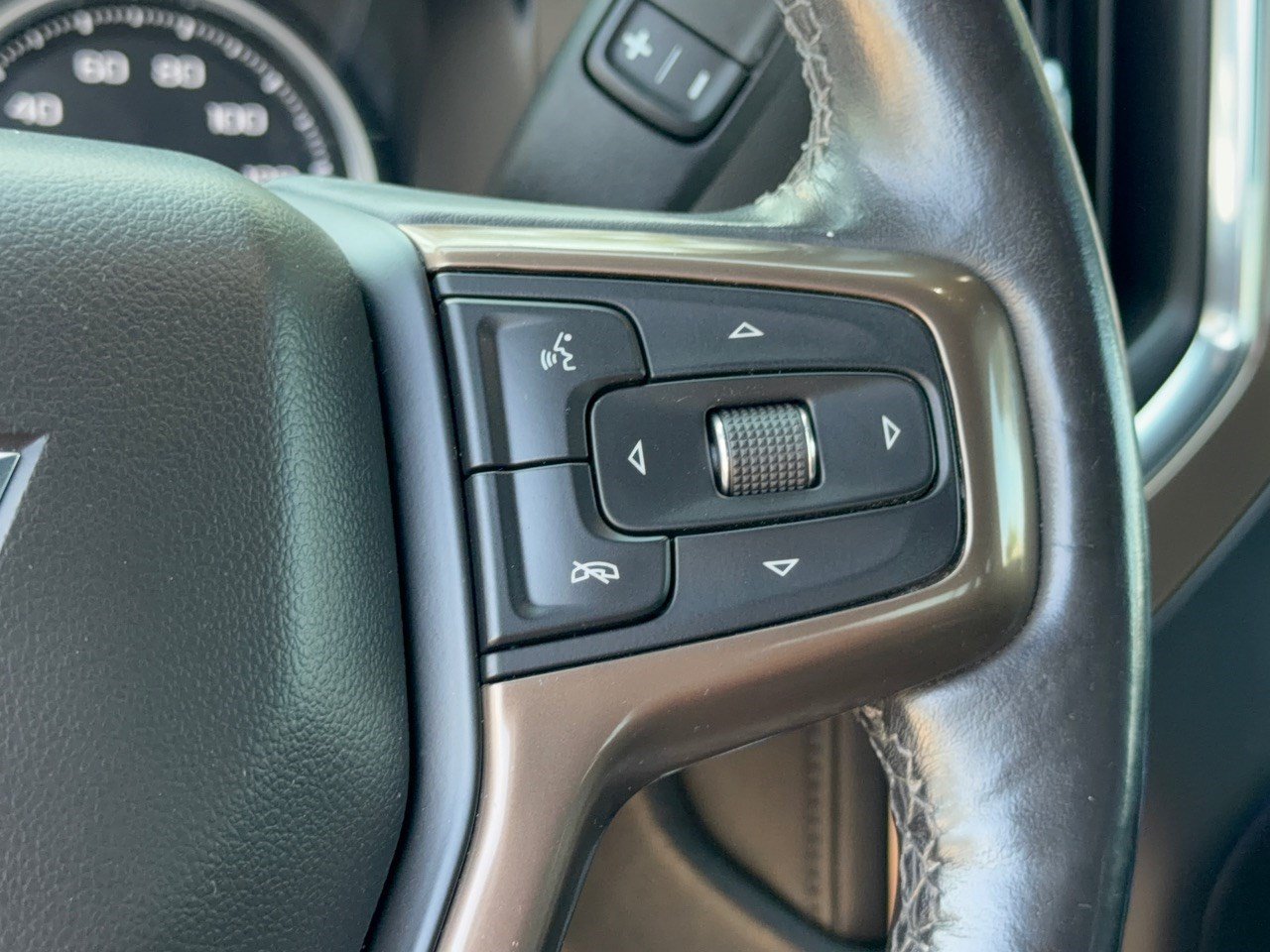 Certified 2019 Chevrolet Silverado 1500 High Country w/ High Country Premium Package AWD/4WD image 19
