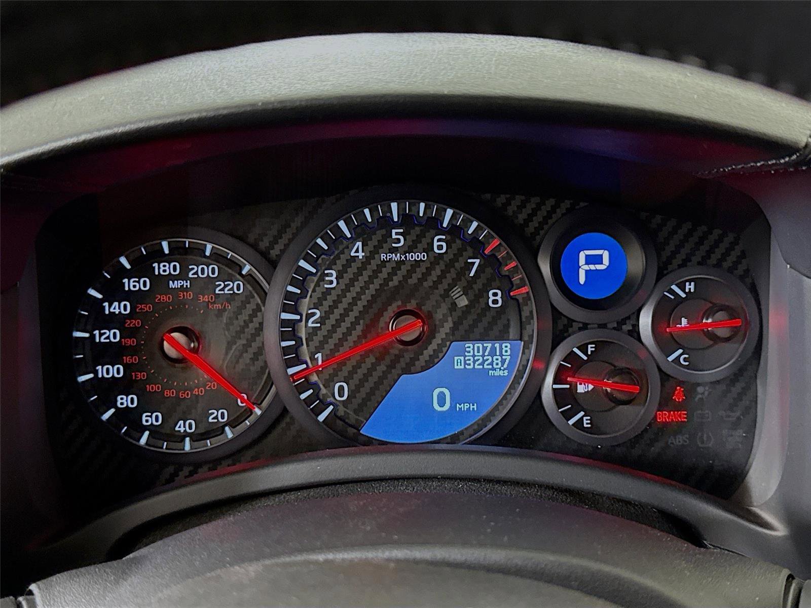 Used 2020 Nissan GT-R Premium image 17