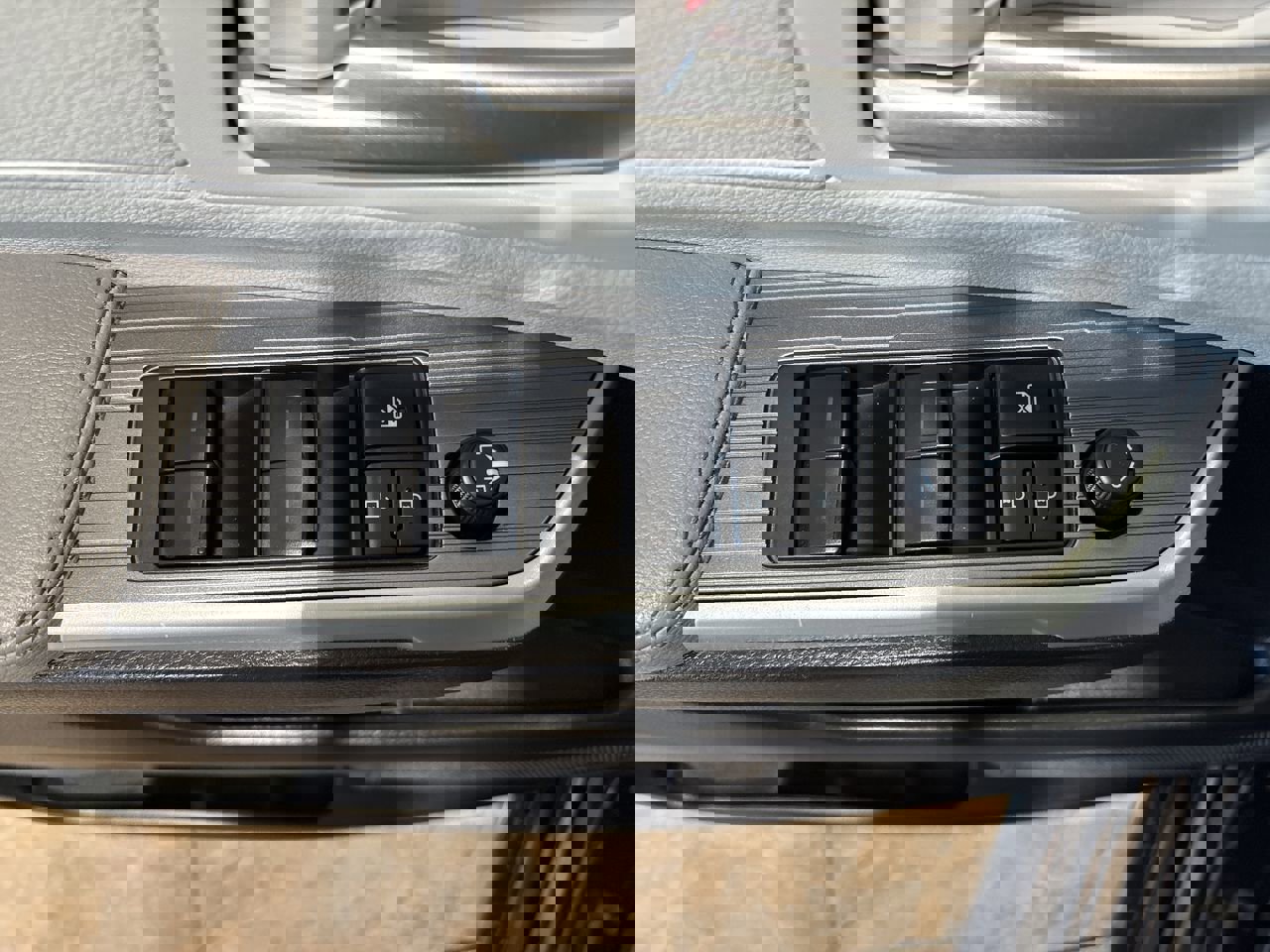 Certified 2025 Toyota Sienna XLE image 13