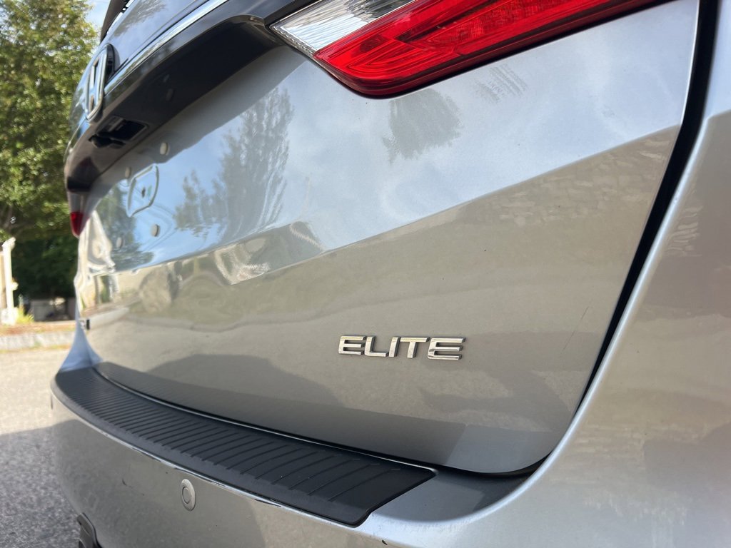 Used 2023 Honda Odyssey Elite image 9