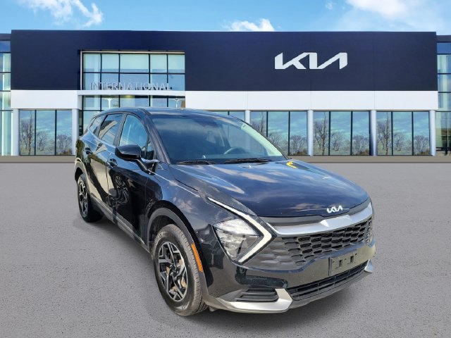 Certified 2023 Kia Sportage LX AWD/4WD image 2