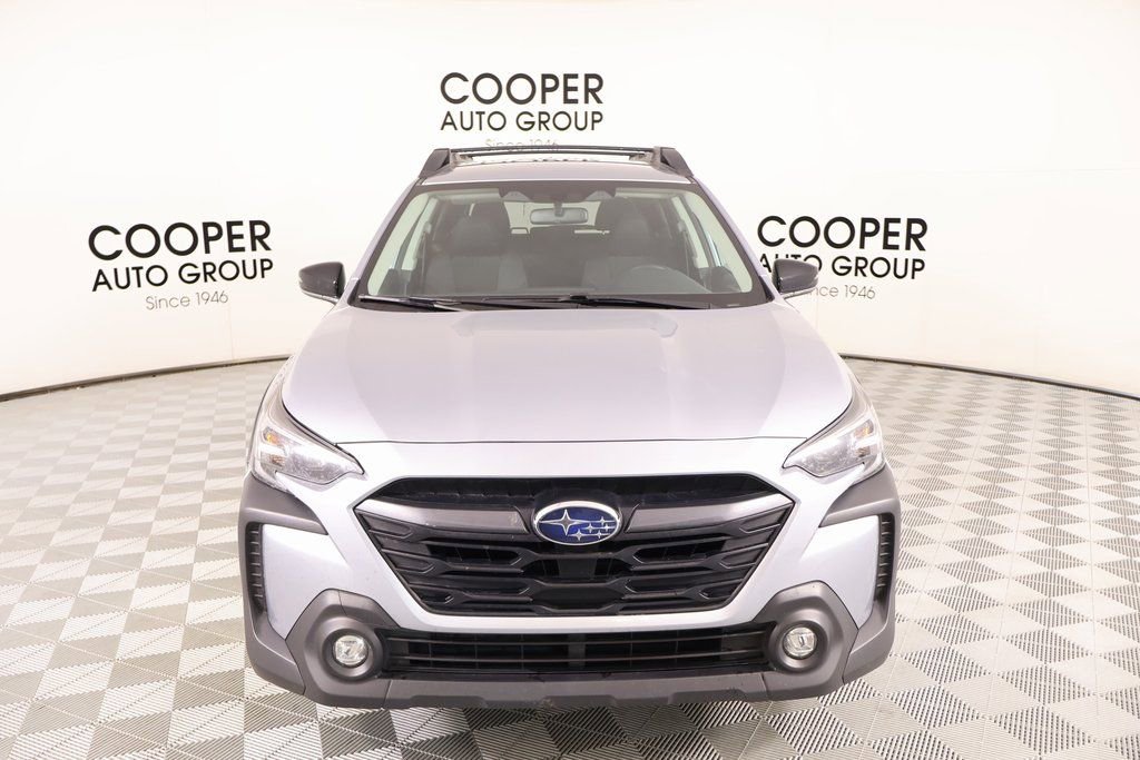 Used 2024 Subaru Outback Premium image 9