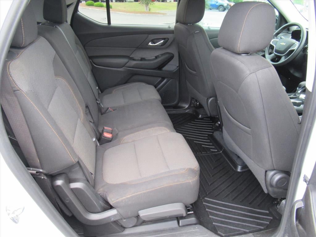 Used 2021 Chevrolet Traverse LS FWD image 28