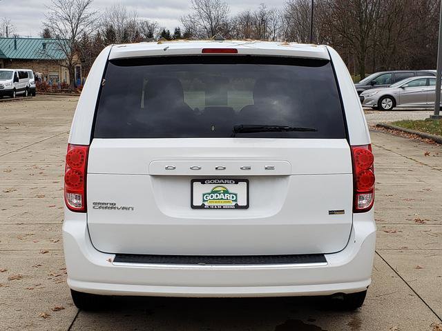 Used 2016 Dodge Grand Caravan SE image 4