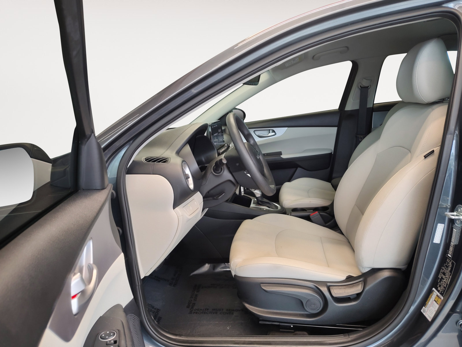 Used 2023 Kia Forte LXS w/ LXS Technology Package FWD image 22