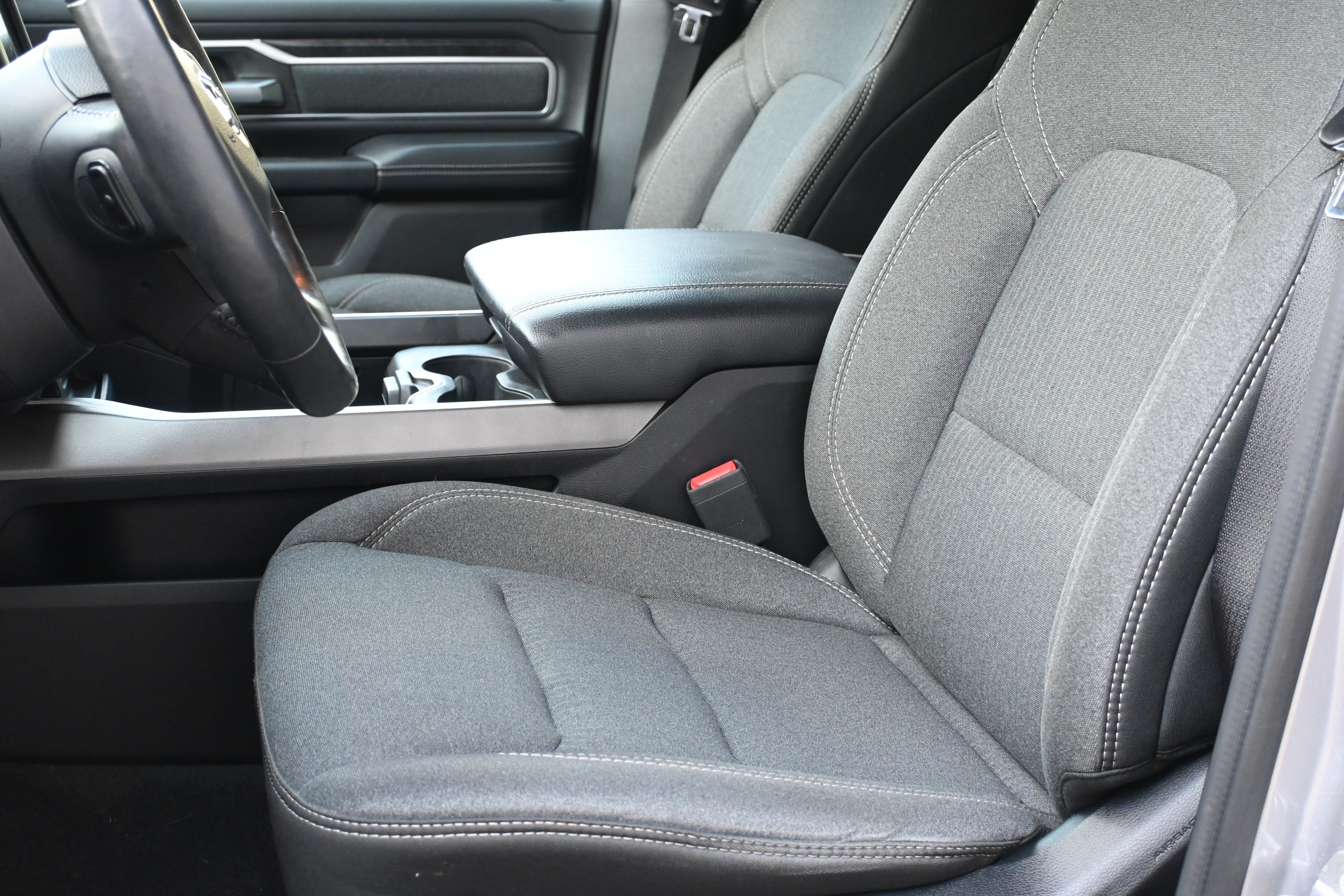 Used 2020 RAM 1500 Big Horn AWD/4WD image 16
