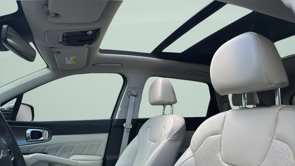 Used 2023 Kia Sorento SX FWD image 13