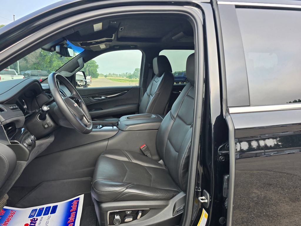 Used 2020 Cadillac Escalade Platinum AWD/4WD image 18