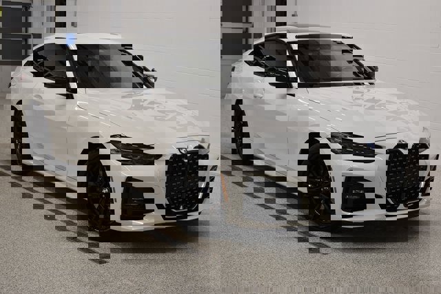 Used 2022 BMW 430i Coupe w/ M Sport Package