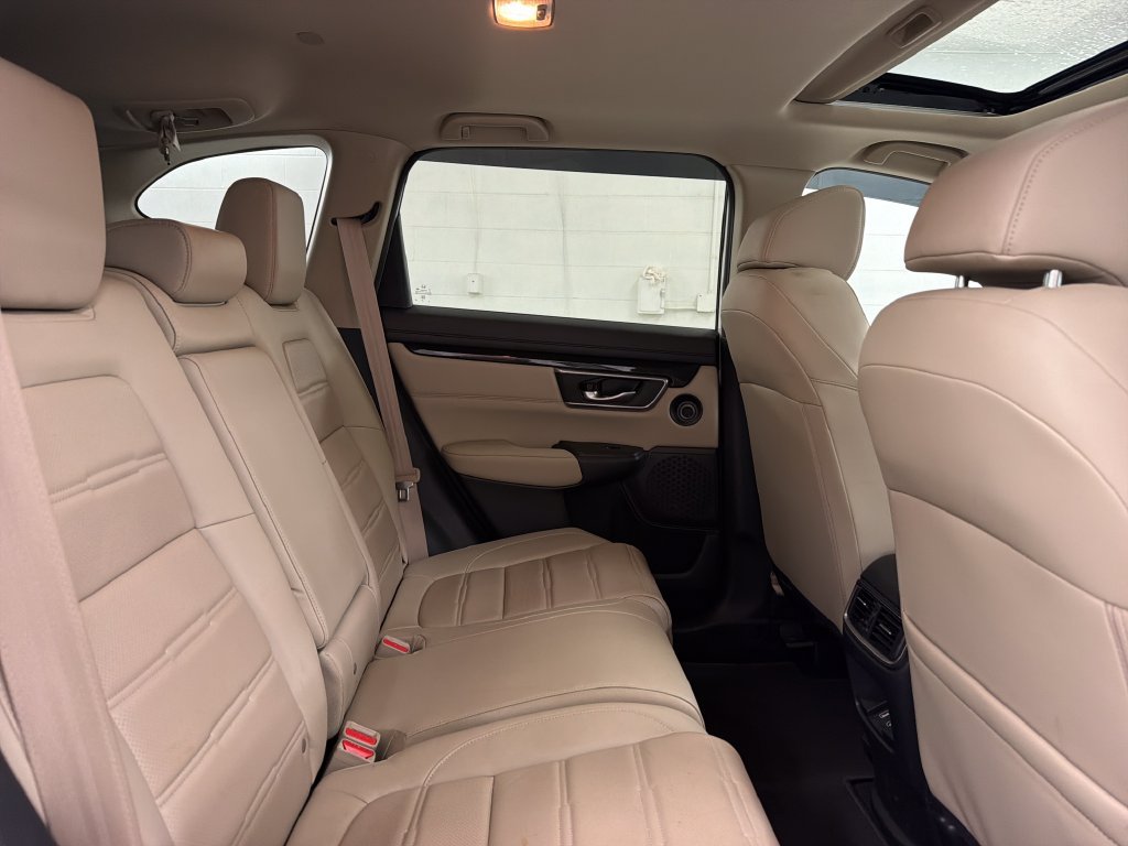 Used 2020 Honda CR-V Touring image 29