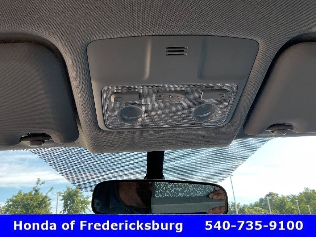 Used 2015 Toyota RAV4 LE AWD/4WD image 43