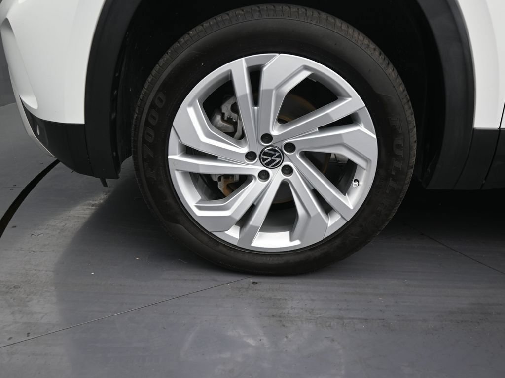 Used 2021 Volkswagen Atlas Cross Sport SEL FWD image 9