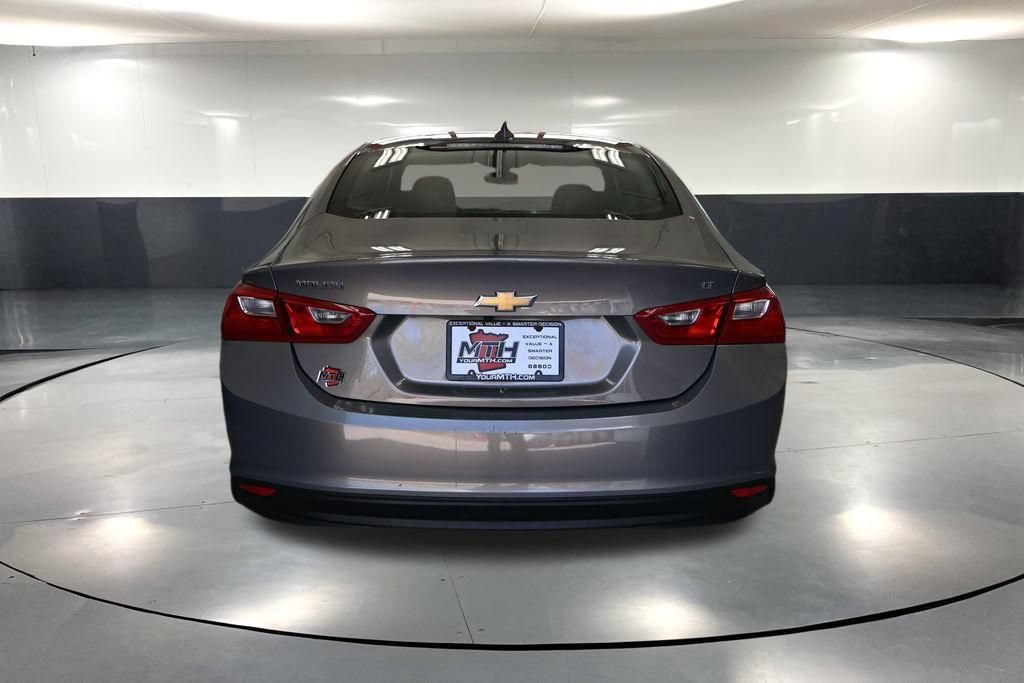 Used 2017 Chevrolet Malibu LT FWD image 6
