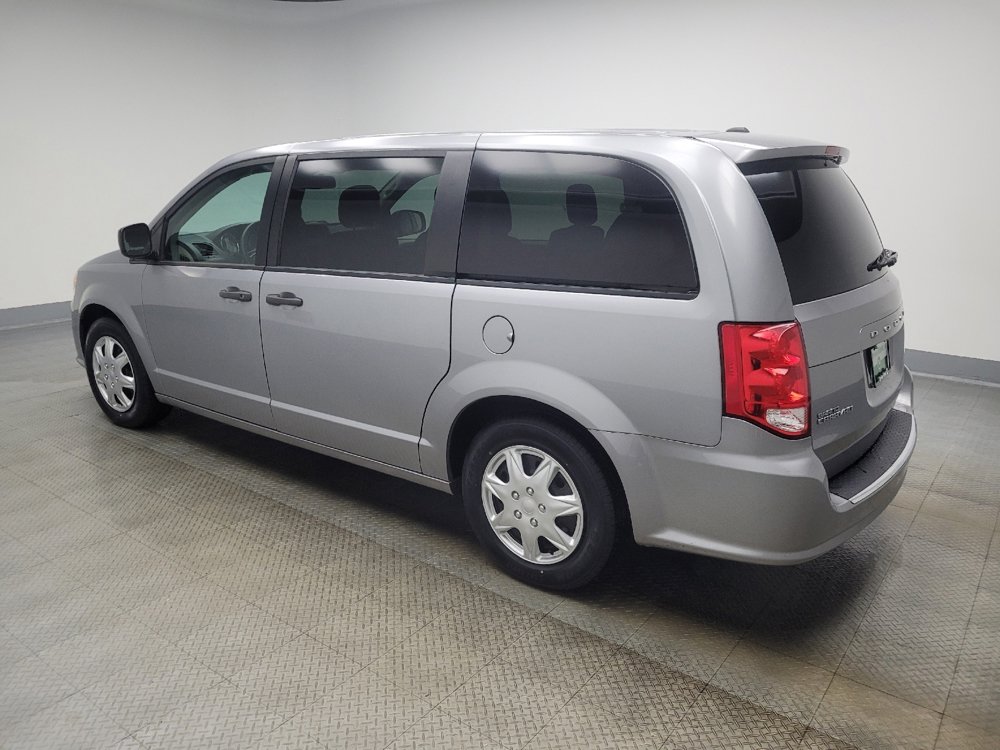 Used 2020 Dodge Grand Caravan SE w/ UConnect Hands-Free Group image 3