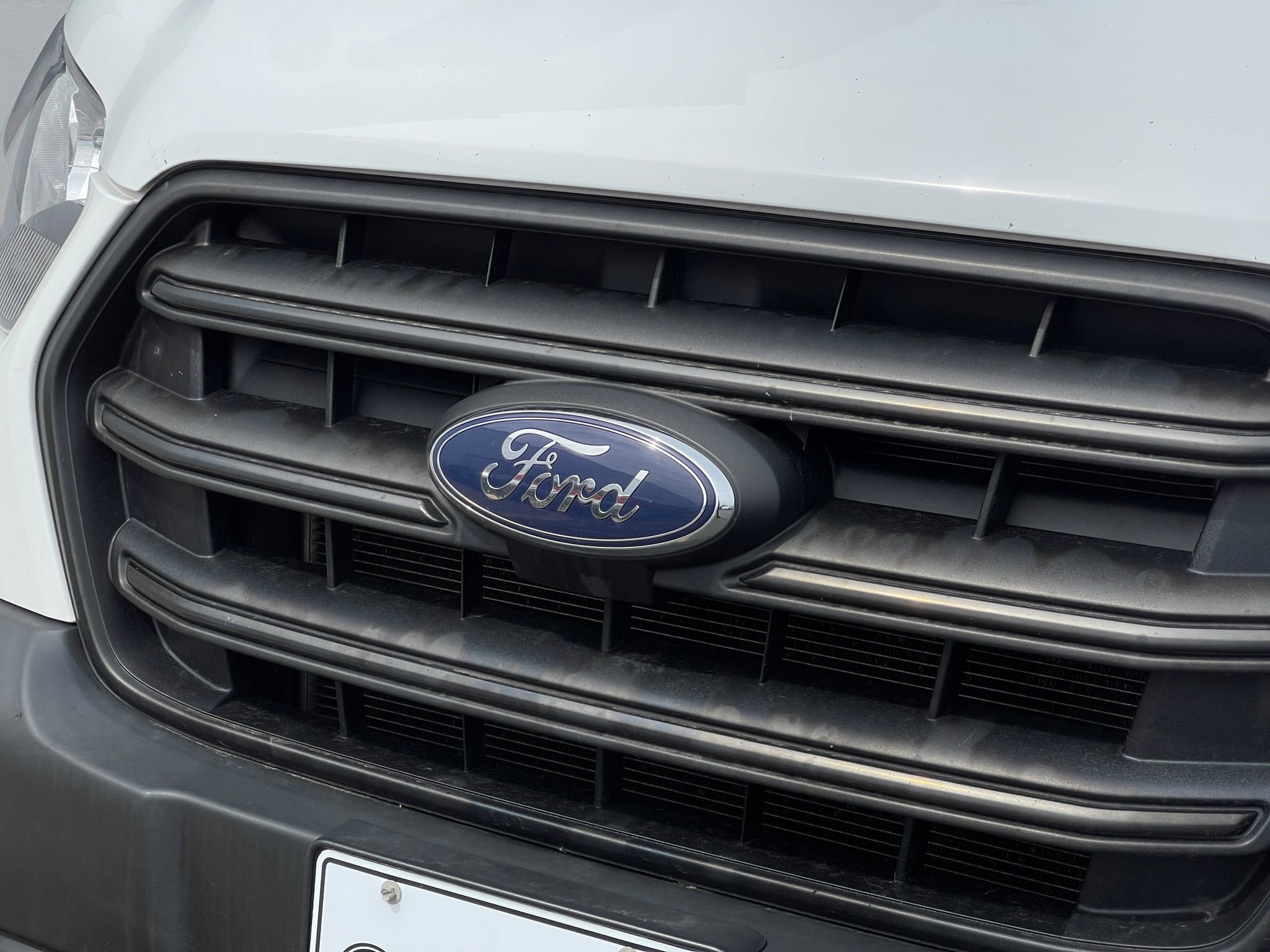 Used 2020 Ford Transit 250 Low Roof RWD image 34
