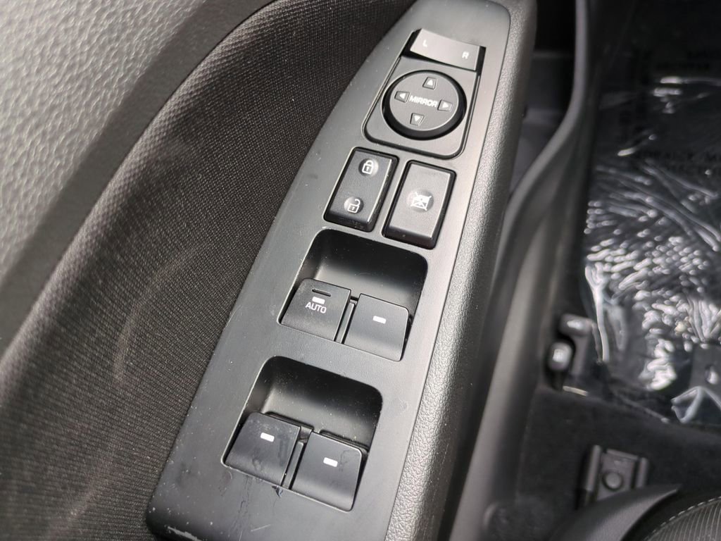 Used 2017 Hyundai Elantra Value Edition image 21