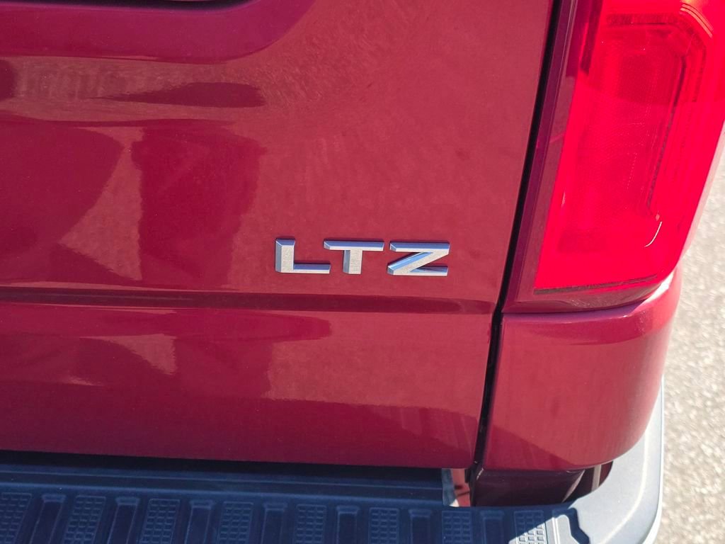 Used 2022 Chevrolet Silverado 1500 LTZ image 15