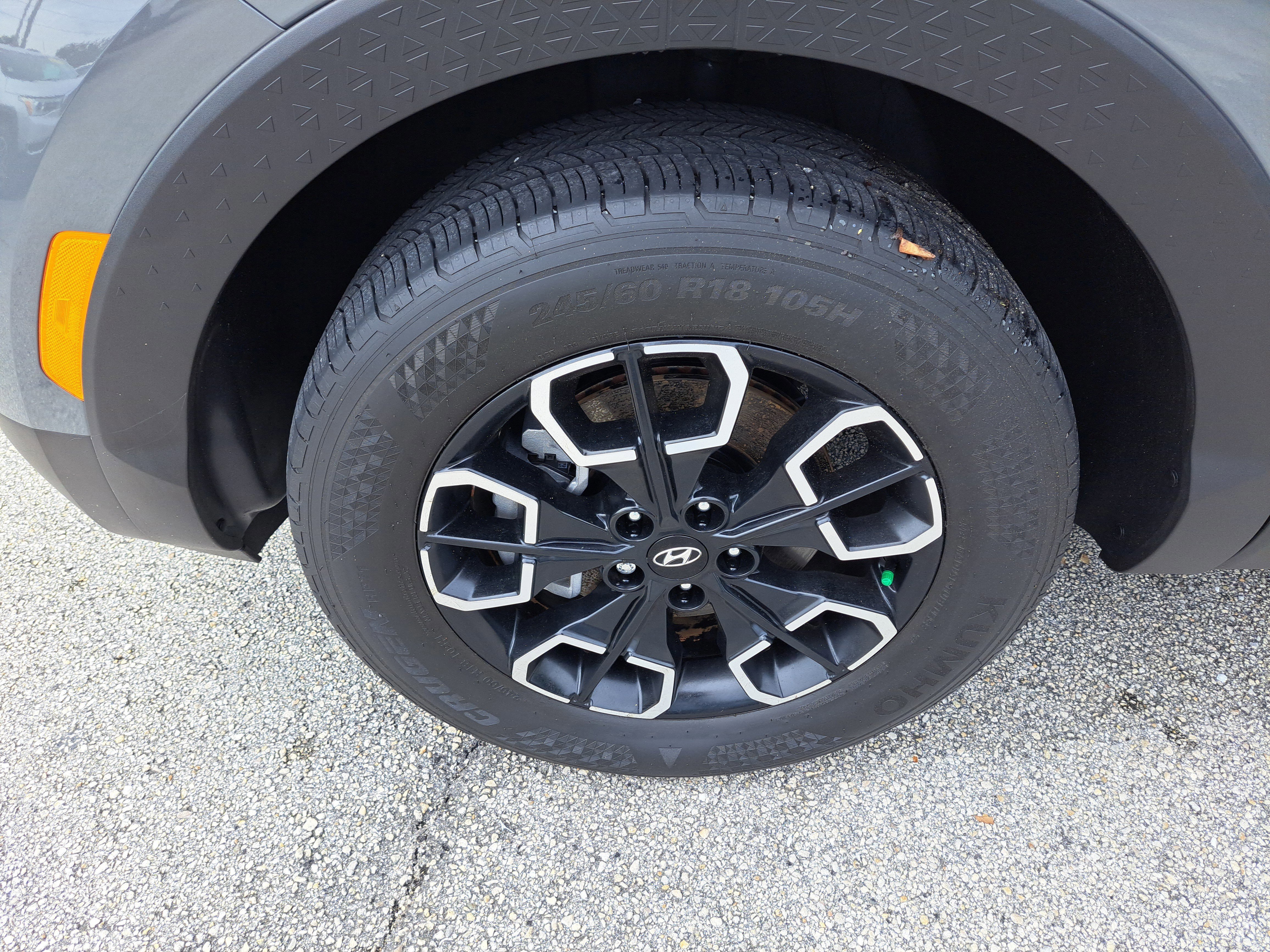 Used 2023 Hyundai Santa Cruz SEL w/ Activity Package image 17