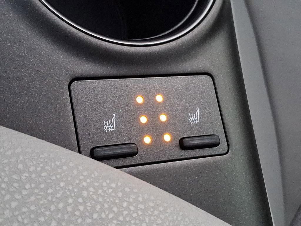 Used 2021 Toyota Camry XSE image 21