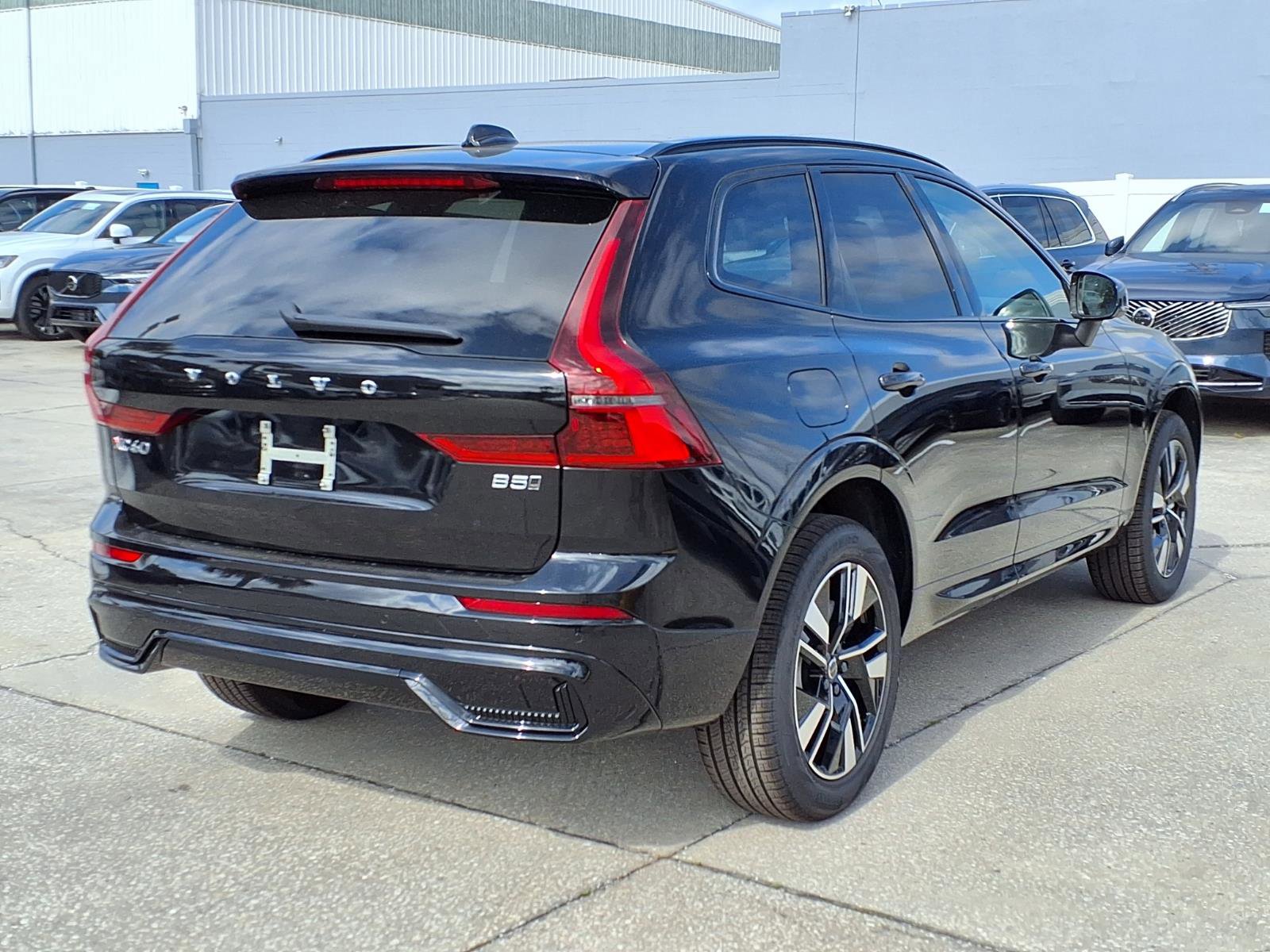New 2026 Volvo XC60 B5 Core w/ Protection Package AWD/4WD image 7