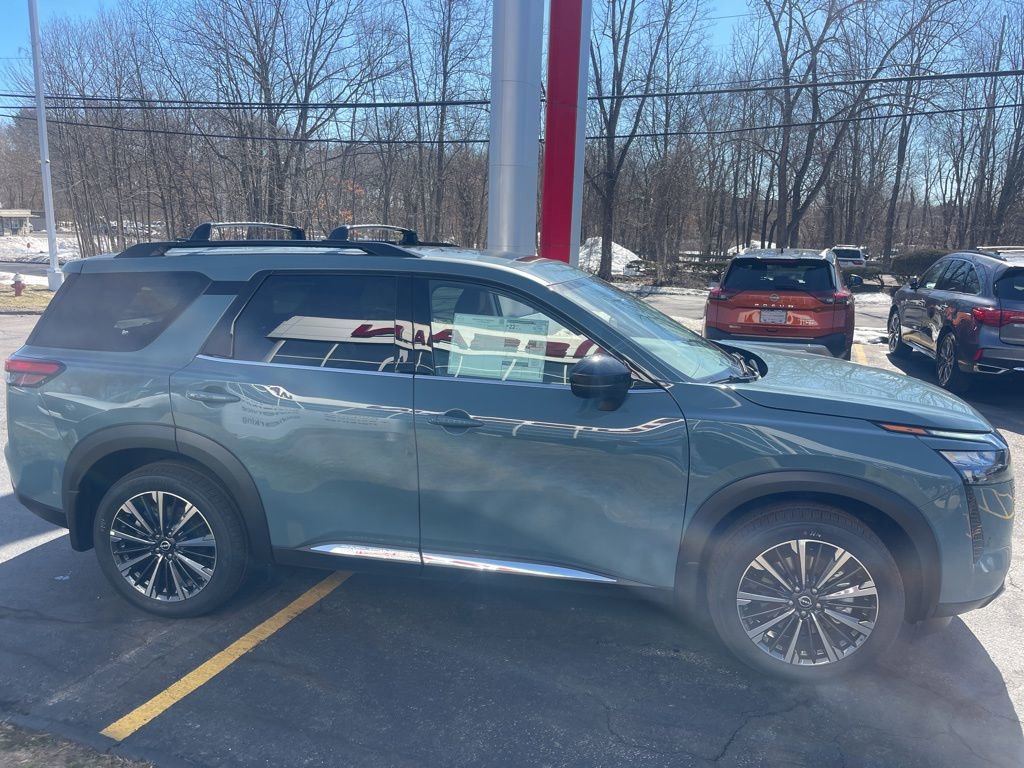 New 2026 Nissan Pathfinder Platinum w/ Cargo Package image 7