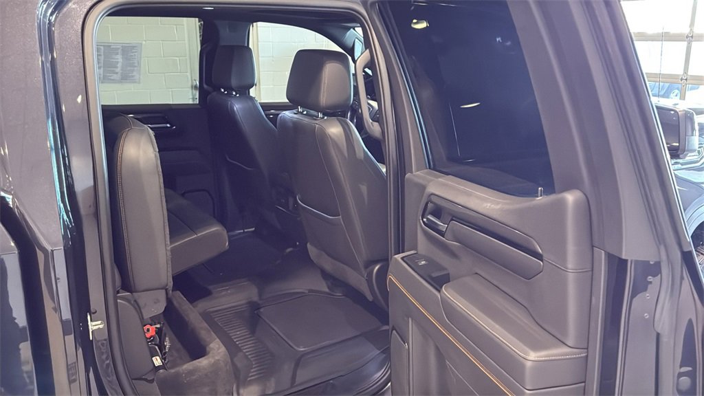Used 2022 GMC Sierra 1500 AT4 w/ AT4 Premium Package image 16