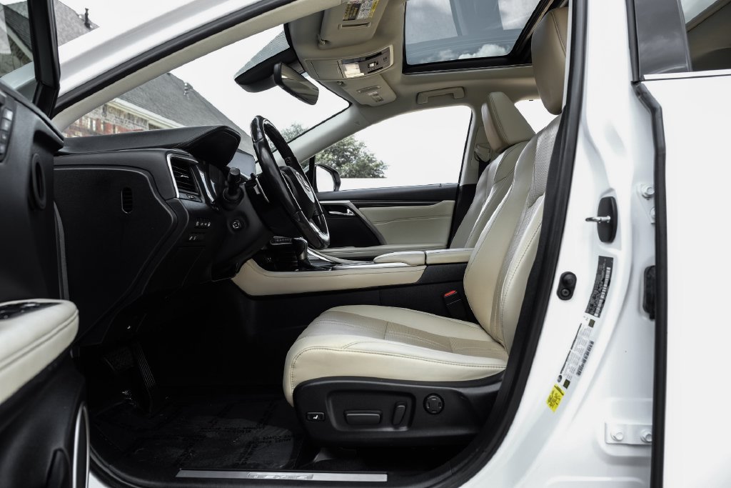 Used 2021 Lexus RX 450h AWD w/ Luxury Package image 3