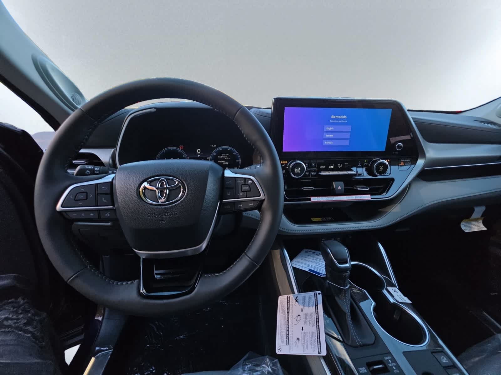New 2026 Toyota Highlander Platinum AWD/4WD image 6