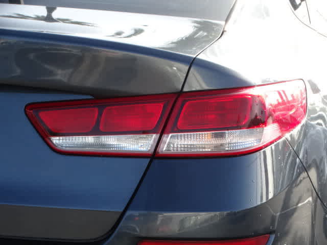 Used 2020 Kia Optima LX image 11