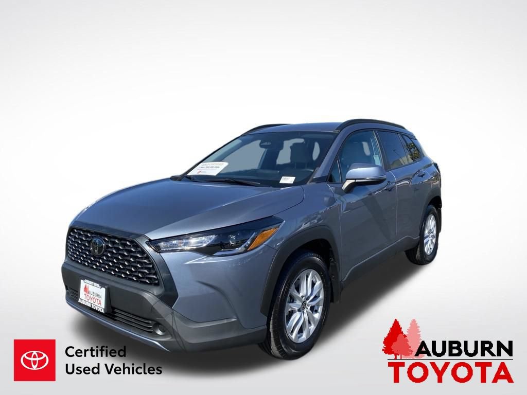 Certified 2024 Toyota Corolla Cross LE AWD/4WD image 4