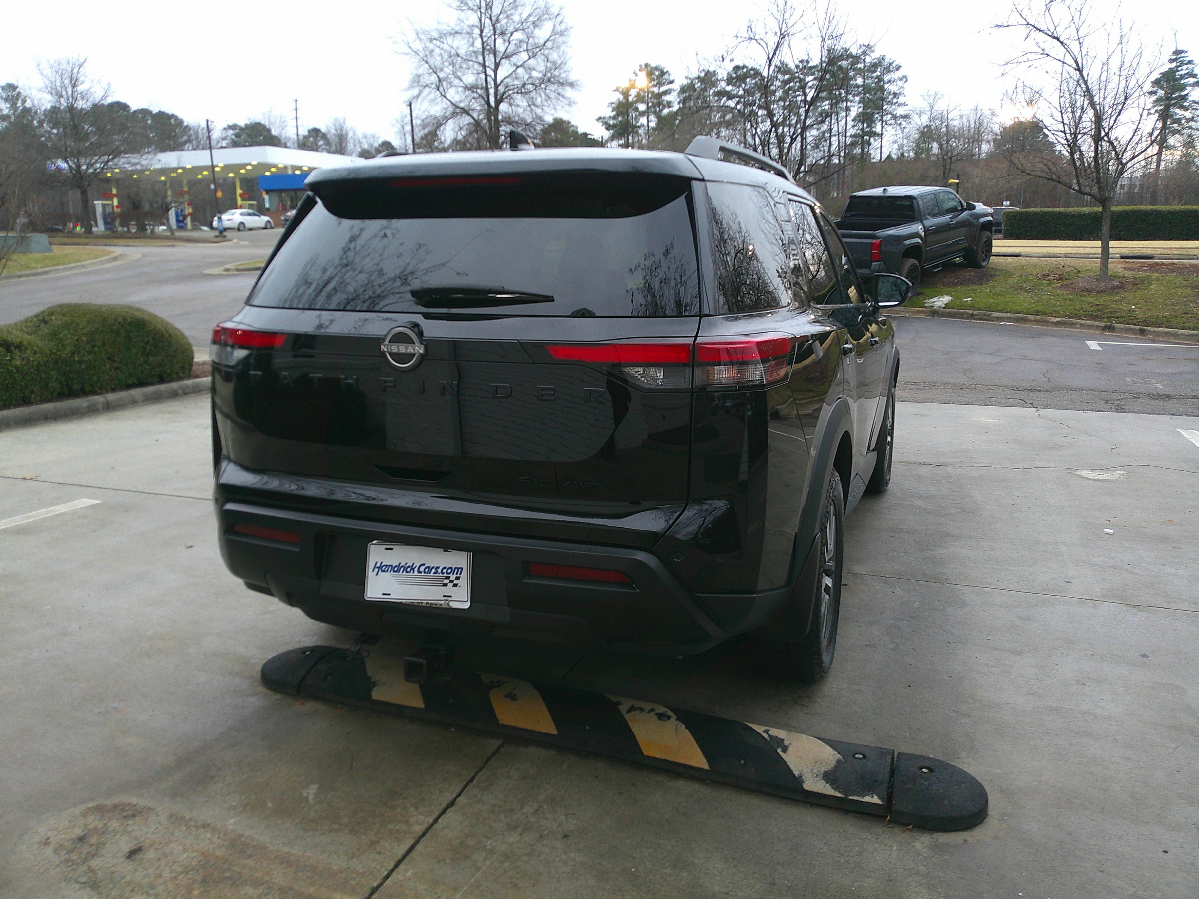 Used 2022 Nissan Pathfinder SL w/ SL Black Package image 12