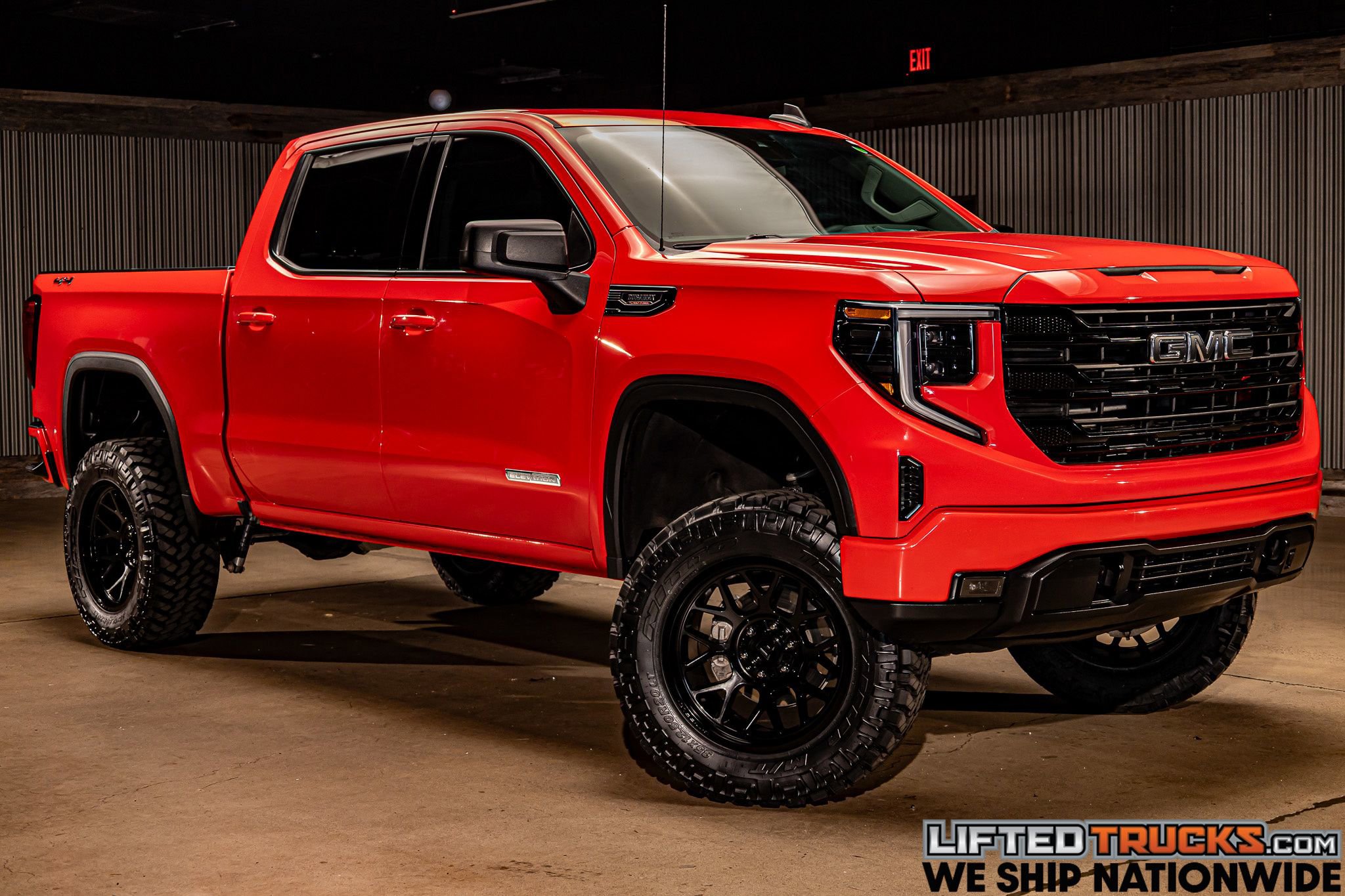 Used 2025 GMC Sierra 1500 Elevation image 1