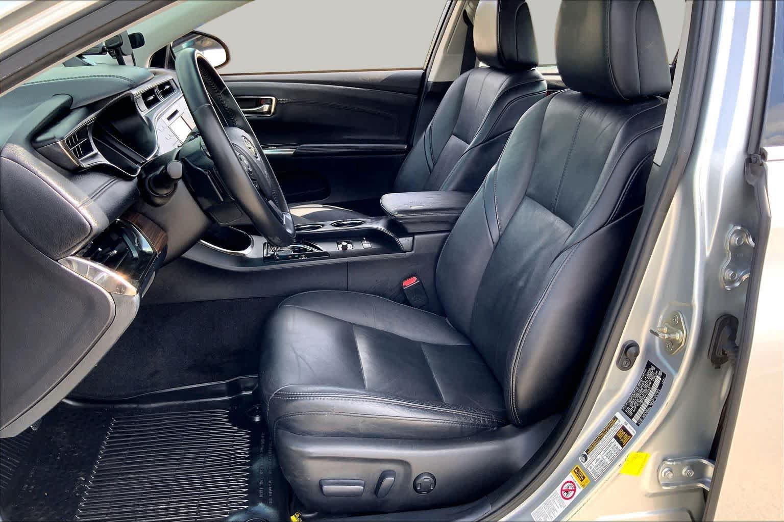 Used 2015 Toyota Avalon XLE FWD image 8