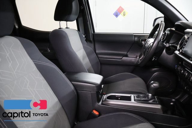Certified 2023 Toyota Tacoma TRD Off-Road AWD/4WD image 27