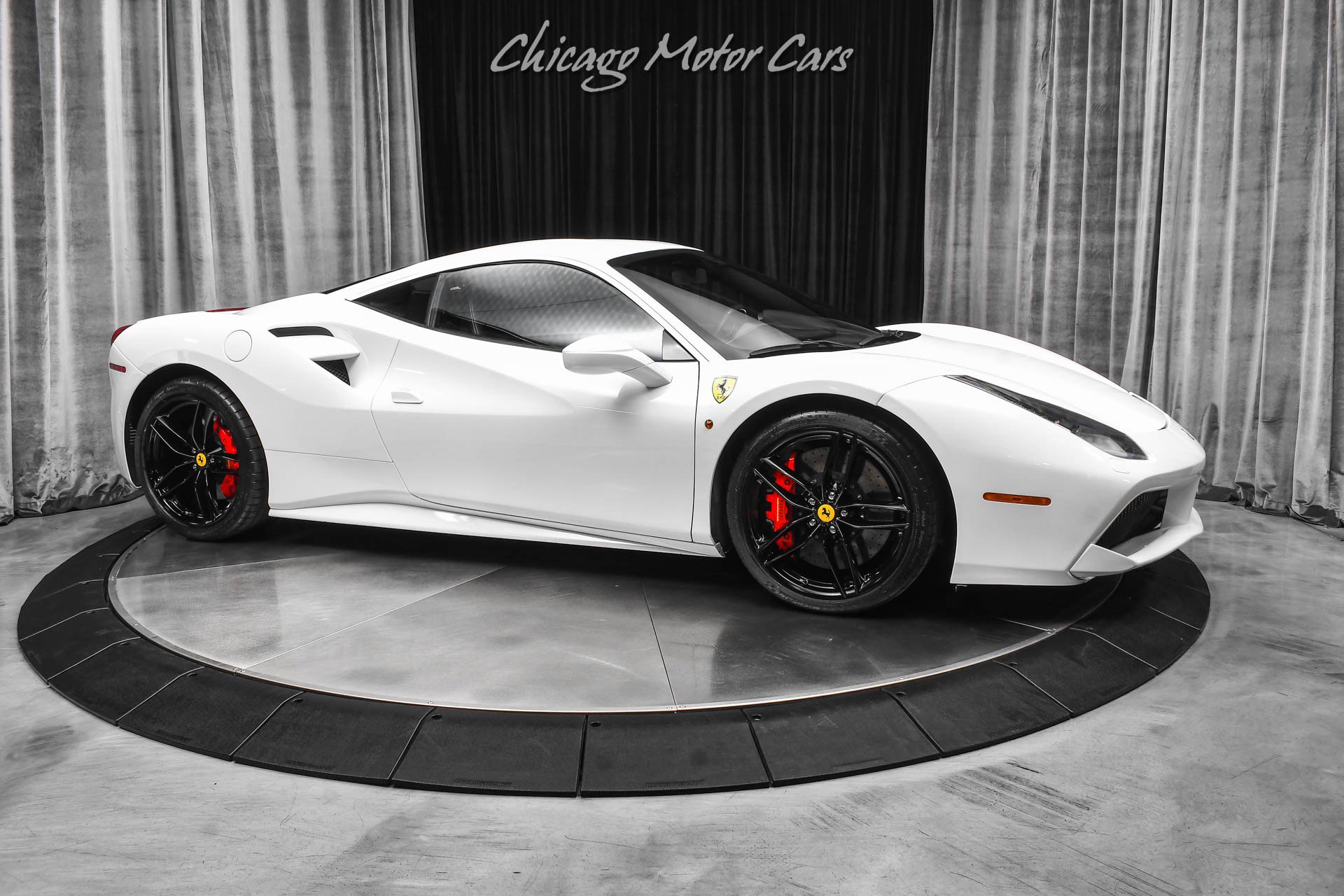 Used 2019 Ferrari 488 GTB image 6