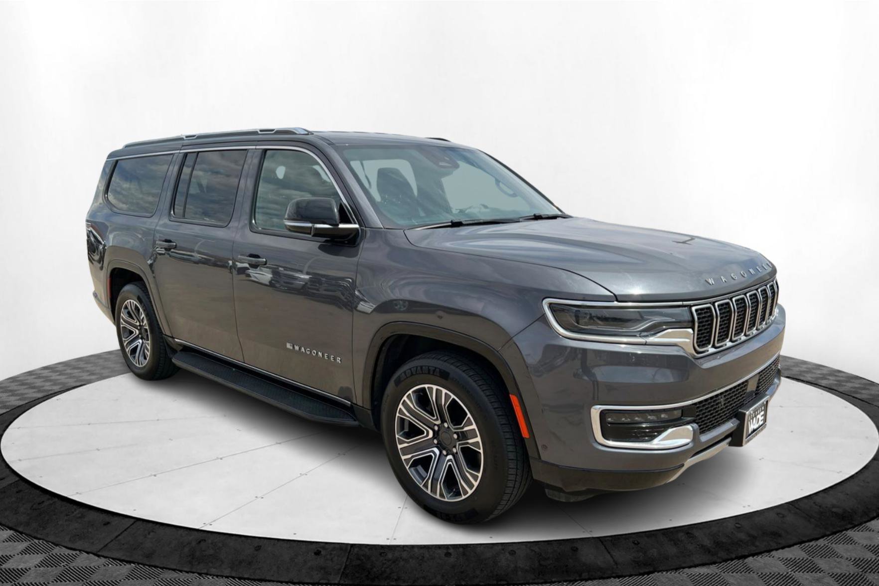 Used 2023 Jeep Wagoneer L Series II image 7