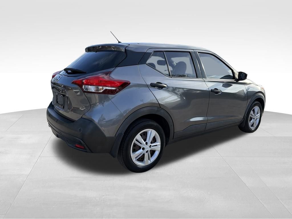 Used 2020 Nissan Kicks S image 7