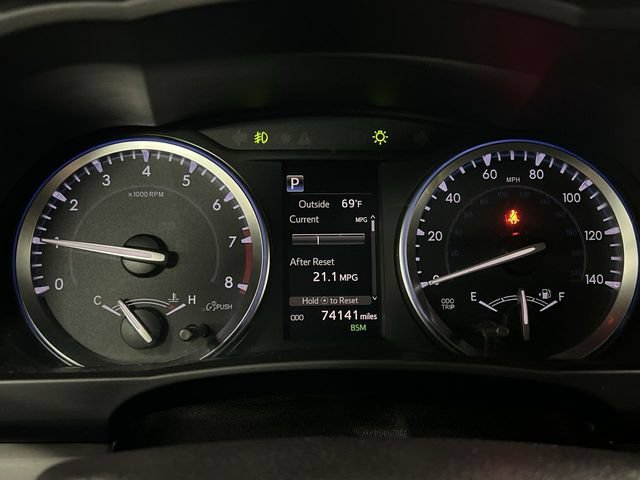 Certified 2017 Toyota Highlander SE AWD/4WD image 12