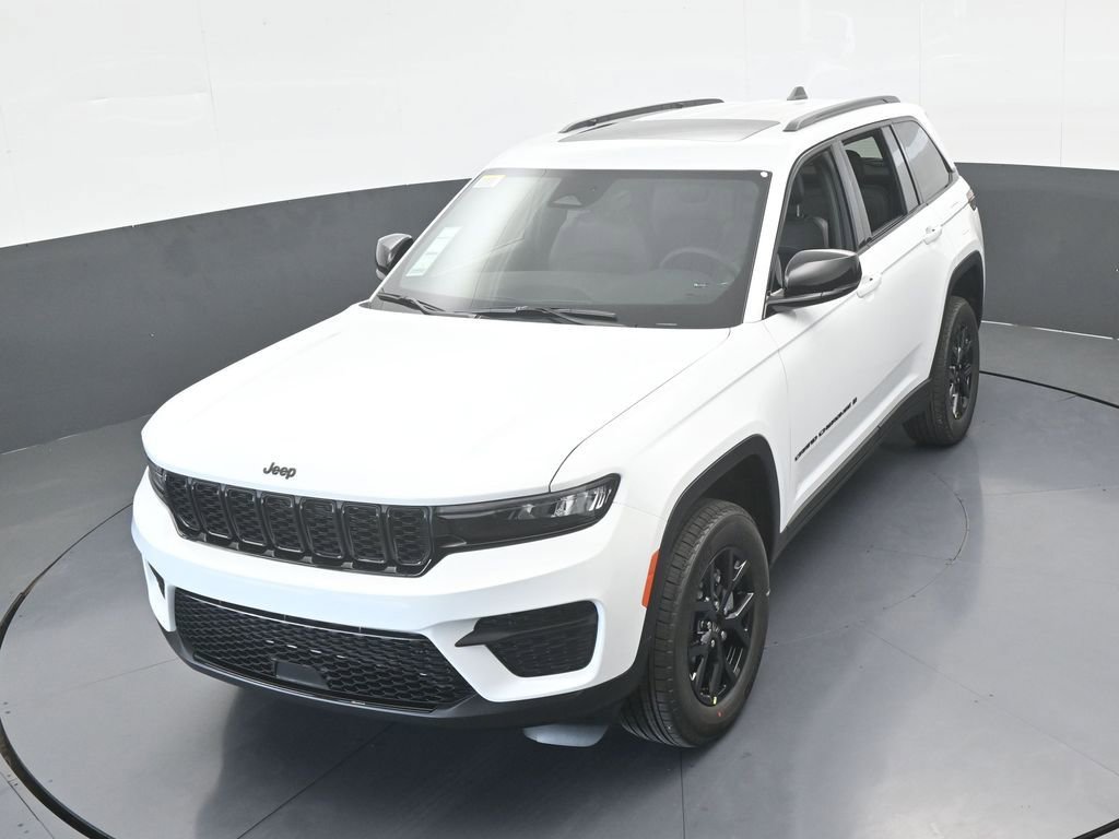 New 2025 Jeep Grand Cherokee Altitude image 41