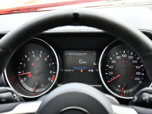 Used 2016 Ford Mustang Shelby GT350 w/ Track Package image 9