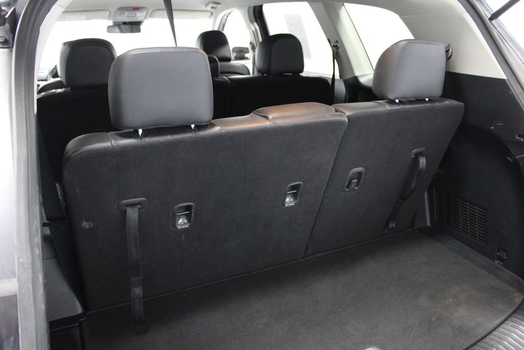 Used 2024 Kia Telluride LX FWD image 17