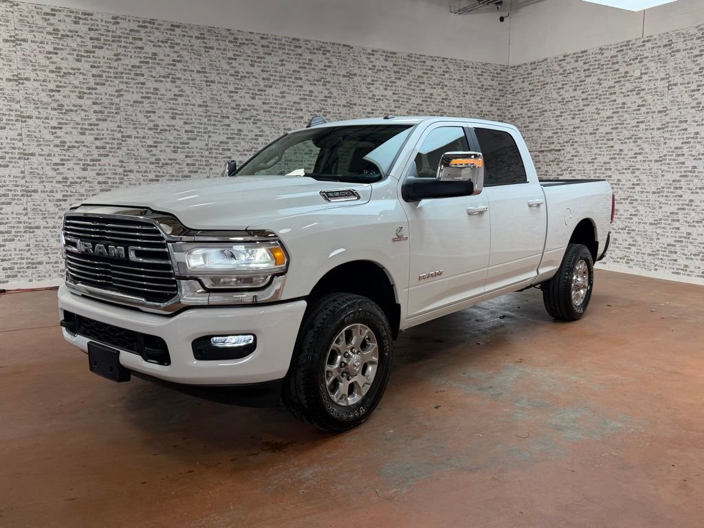 Used 2024 RAM 2500 Laramie AWD/4WD image 3