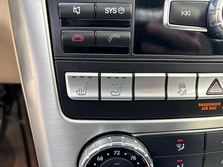 Used 2012 Mercedes-Benz SLK 350 2dr Roadster SLK 350 w/ Premium I Pkg image 20