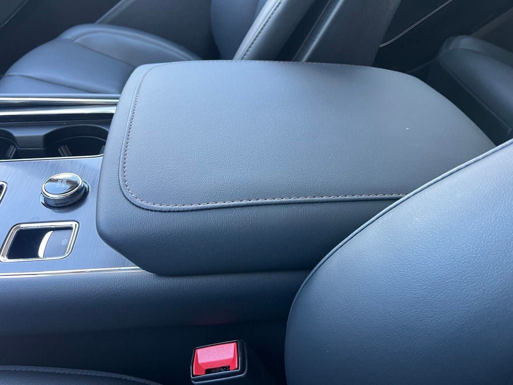Used 2026 Lincoln Aviator AWD image 36