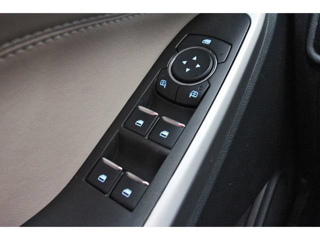 Used 2024 Ford Explorer XLT w/ Equipment Group 202A RWD image 21