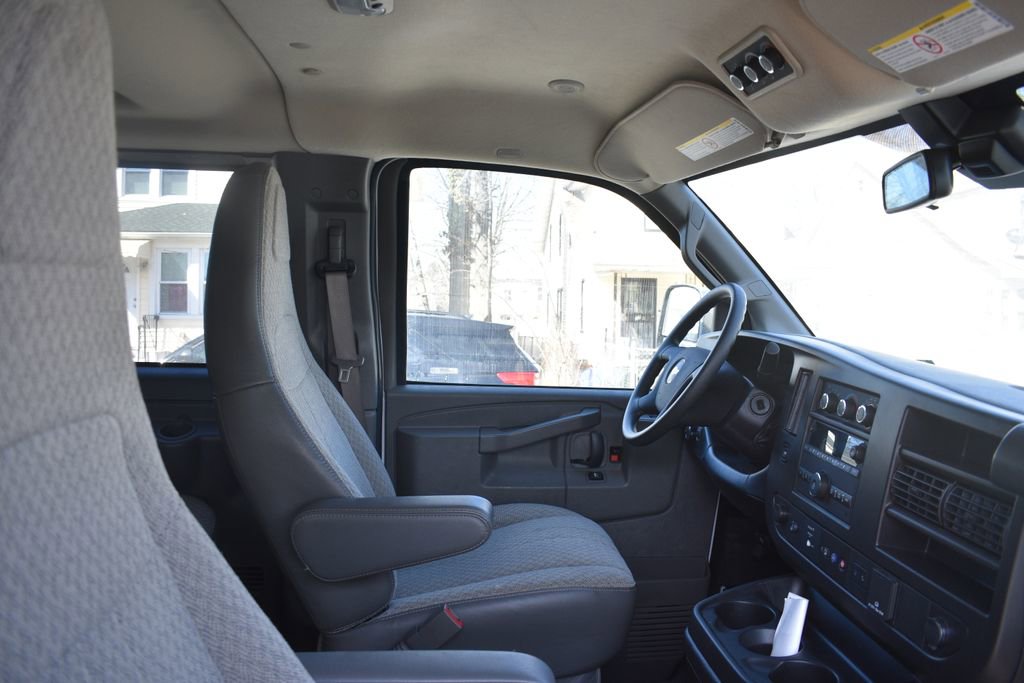 Used 2023 Chevrolet Express 3500 LT w/ LT Preferred Equipment Group image 19