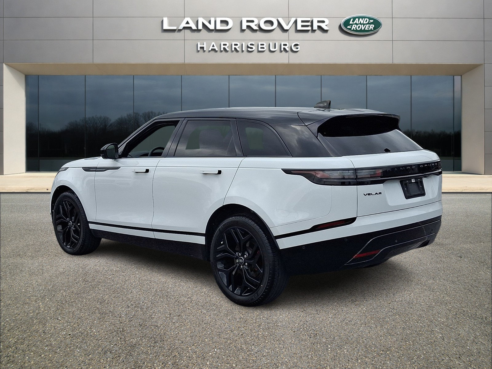 Used 2024 Land Rover Range Rover Velar Dynamic SE AWD/4WD image 2