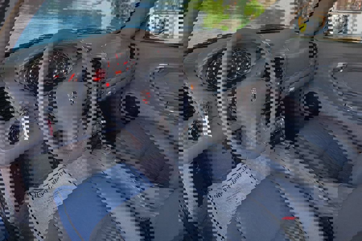 Used 2002 Porsche 911 GT3 RS image 16