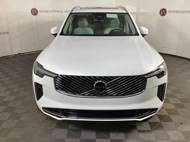 New 2026 Volvo XC90 B6 Ultra image 2