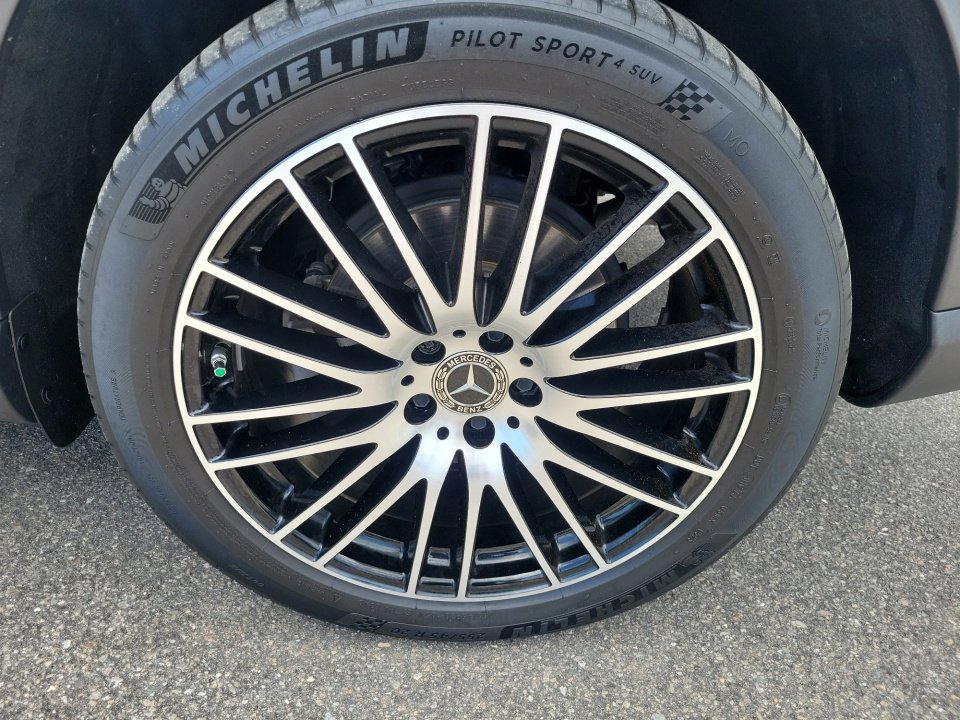 Used 2023 Mercedes-Benz GLC 300 4MATIC image 22